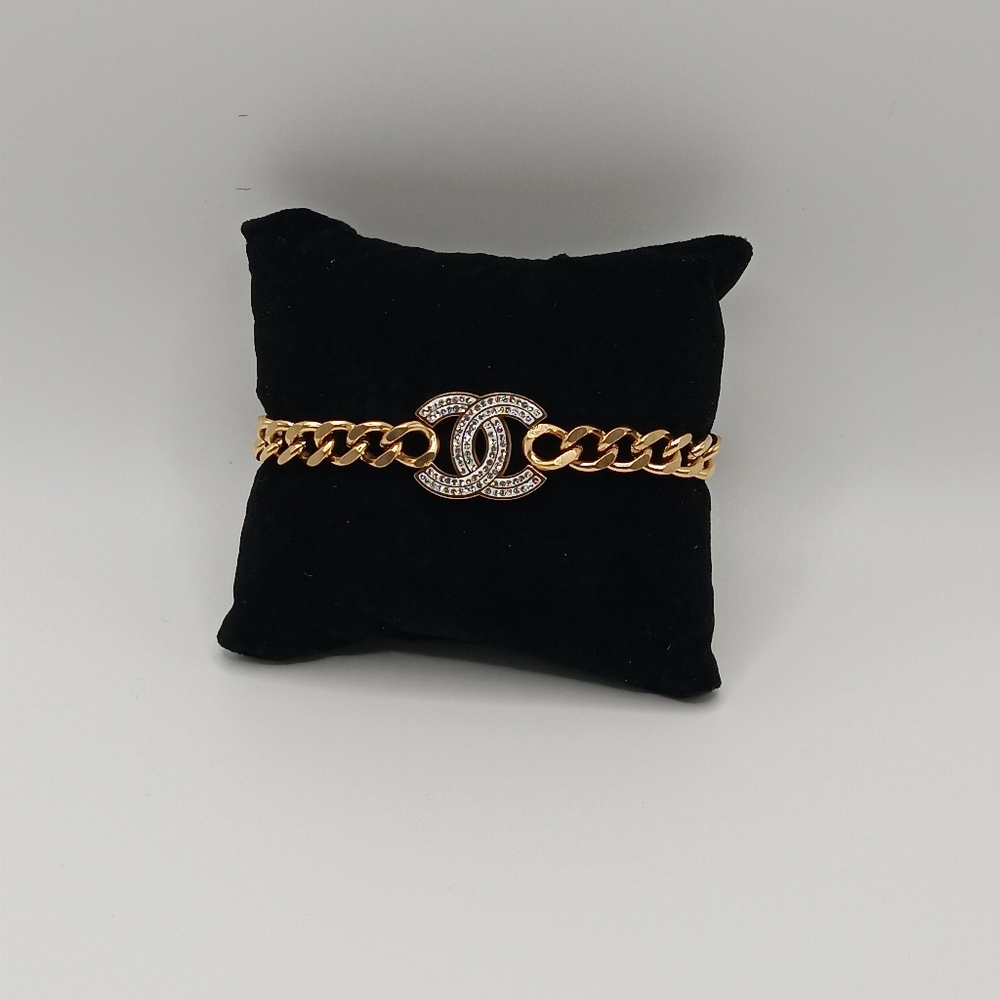 Beautiful classy bracelet